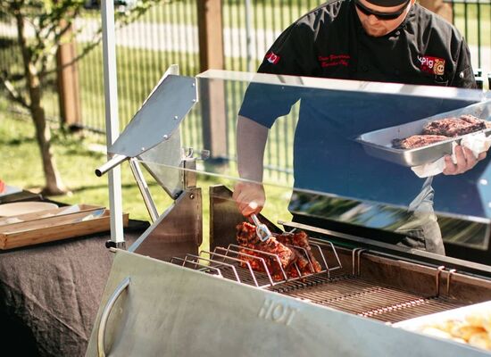 4 Things to Consider When Starting a BBQ Catering Business