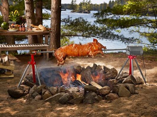 10 Things to Avoid When Roasting a Pig Over Charcoal or an Open Fire