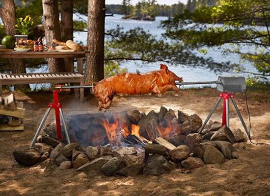 10 Things to Avoid When Roasting a Pig Over Charcoal or an Open Fire